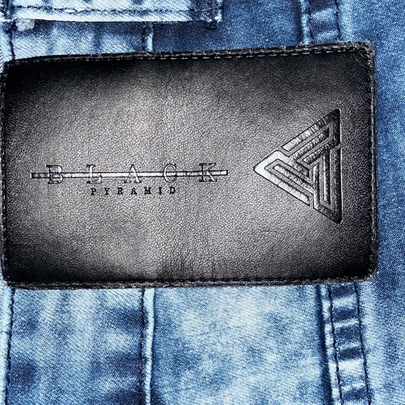 Black Pyramid - Picture 6 of 7